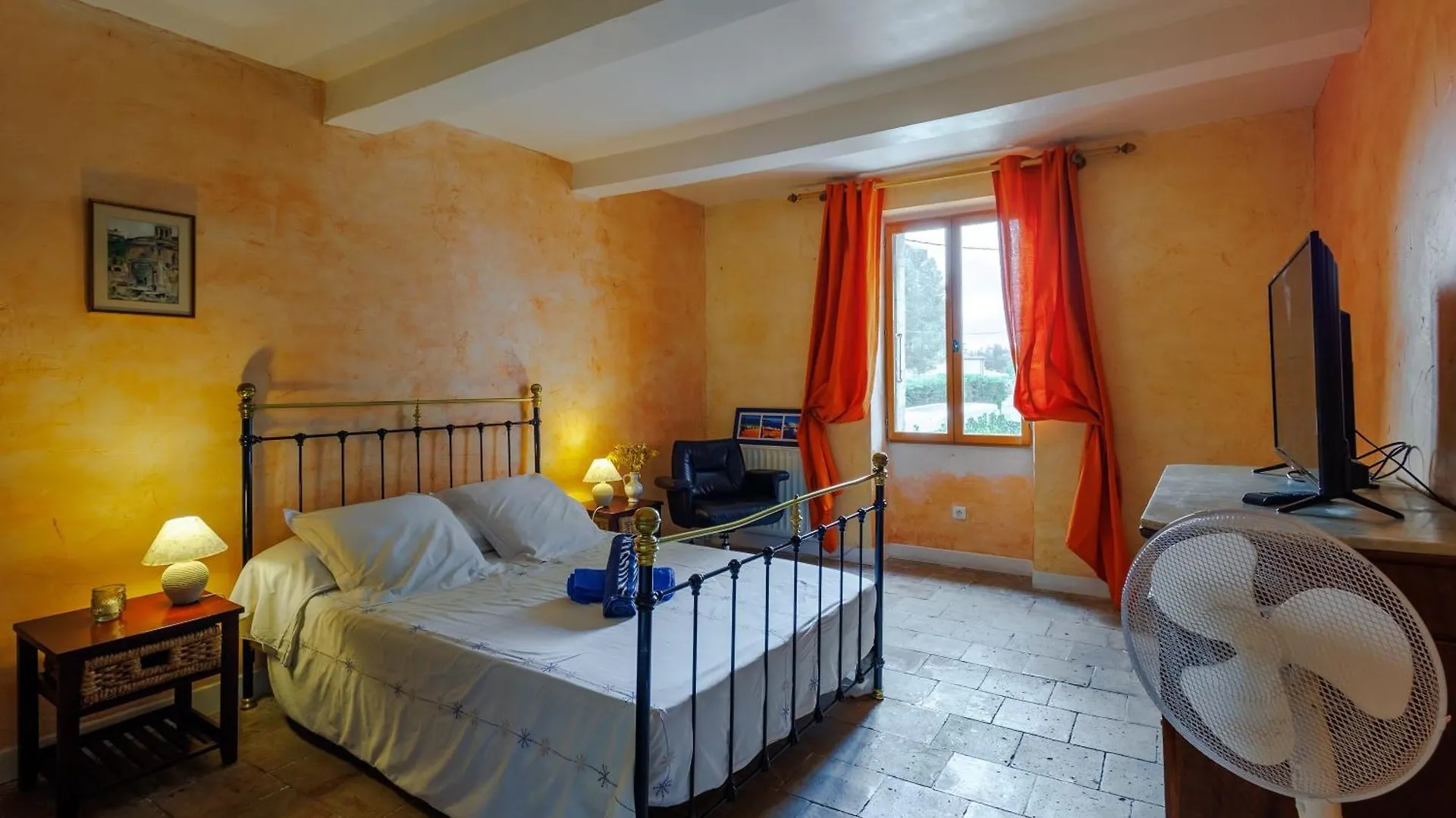 Le Guiguet - Mas Provencal Avec Piscine Pour 10 Villa Vedene 0*,